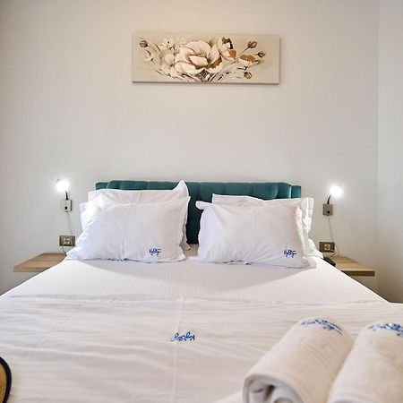 Evelyn'S Apartment Spa&Pool Beach Resort 마마이아 외부 사진