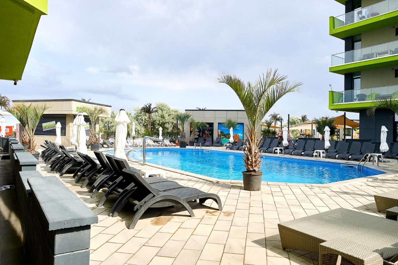 Evelyn'S Apartment Spa&Pool Beach Resort 마마이아 외부 사진