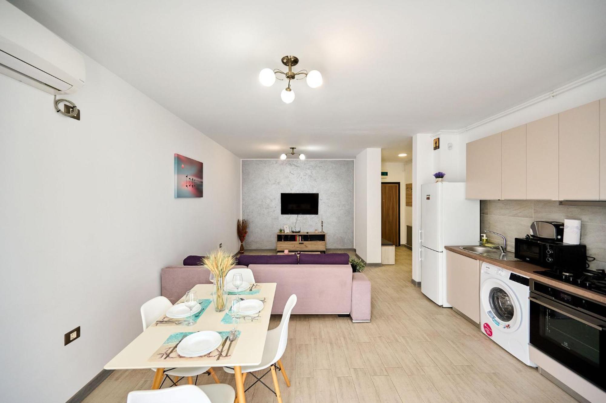 Evelyn'S Apartment Spa&Pool Beach Resort 마마이아 외부 사진