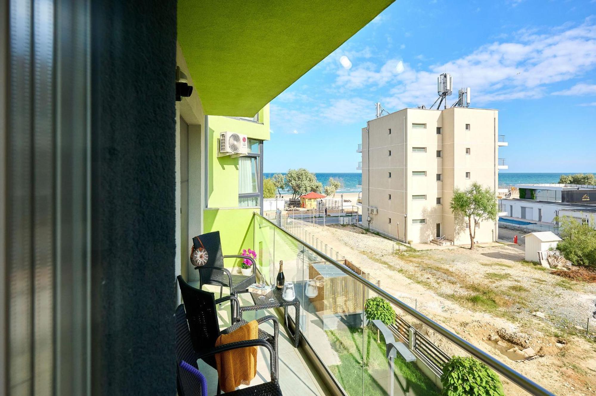Evelyn'S Apartment Spa&Pool Beach Resort 마마이아 외부 사진