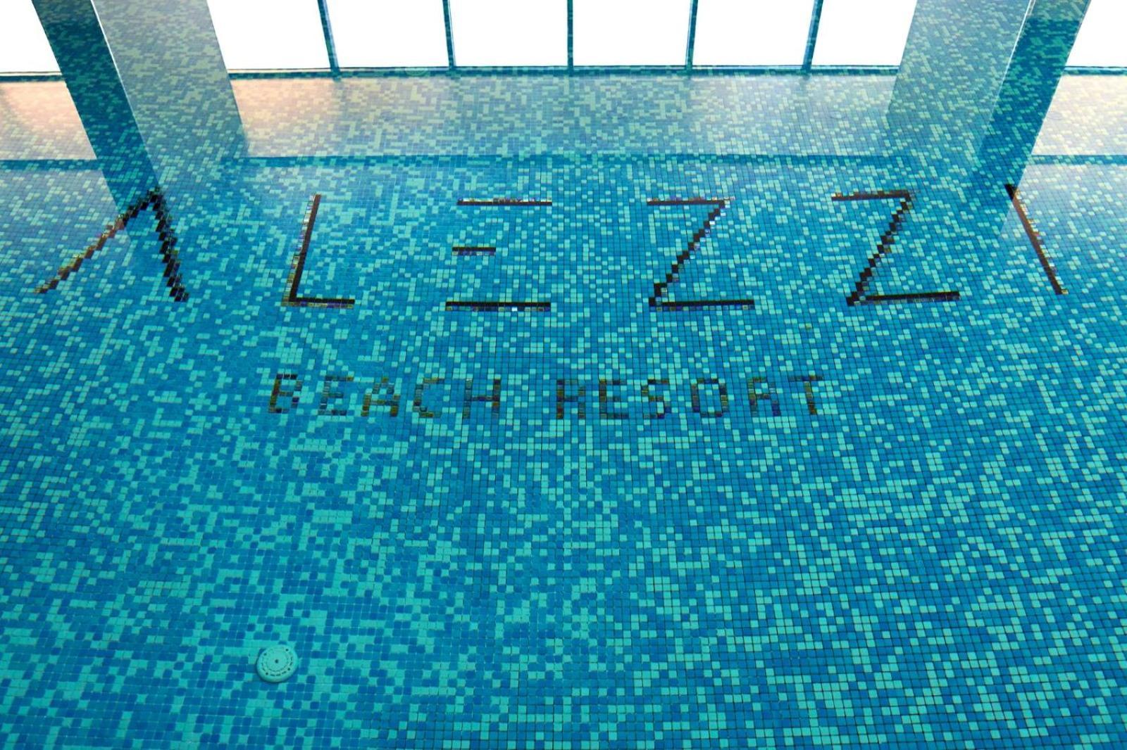 Evelyn'S Apartment Spa&Pool Beach Resort 마마이아 외부 사진