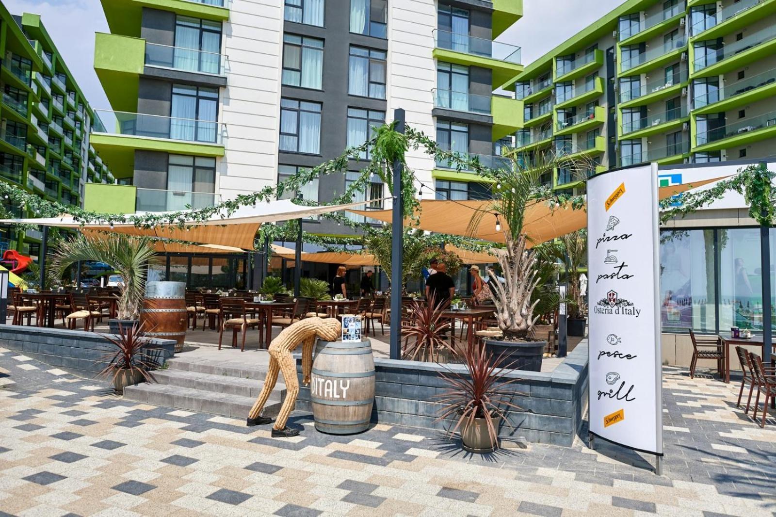 Evelyn'S Apartment Spa&Pool Beach Resort 마마이아 외부 사진