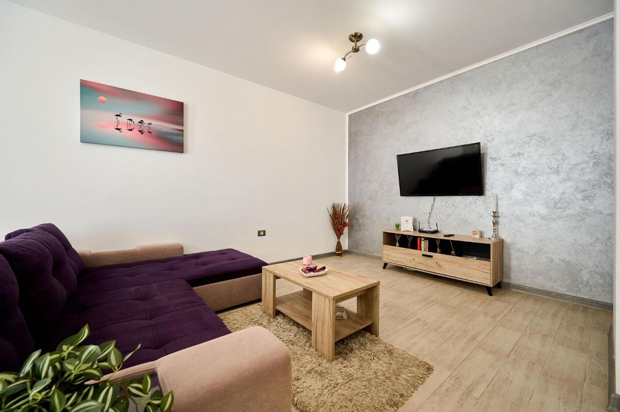 Evelyn'S Apartment Spa&Pool Beach Resort 마마이아 외부 사진